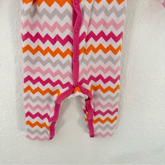 Giggle Baby Chevron Sleep n Play Romper - Picture 3 of 5